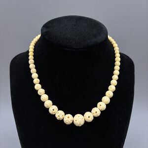 Vintage Celluloid Bead Necklace Japan Carved Graduated Ivory Tone Beads 1950s